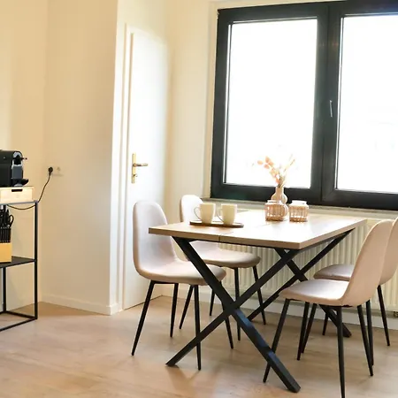 Apartment Milpau 2 - Premium-apartment - 4 Personen Mit Queensize-bett Und Einzelbetten - Zentral, Nespresso Und Smart-tv Bottrop