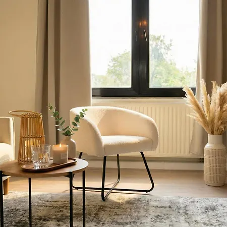 Milpau 2 - Premium-apartment - 4 Personen Mit Queensize-bett Und Einzelbetten - Zentral, Nespresso Und Smart-tv Apartment *