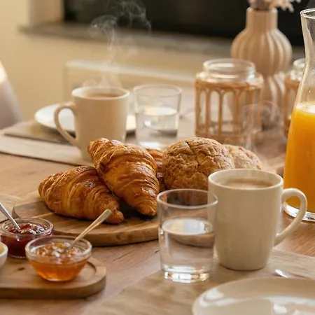 Apartment Milpau 2 - Premium-apartment - 4 Personen Mit Queensize-bett Und Einzelbetten - Zentral, Nespresso Und Smart-tv Bottrop