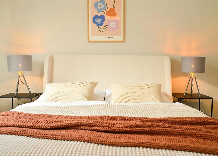 Milpau 2 - Premium-apartment - 4 Personen Mit Queensize-bett Und Einzelbetten - Zentral, Nespresso Und Smart-tv 公寓 *